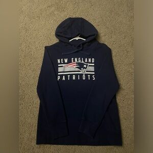 Navy blue patriots sweatshirt